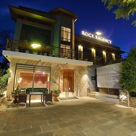 Hotel Rock Regency Mount Abu - A Boutique Rodetel Bagian luar foto