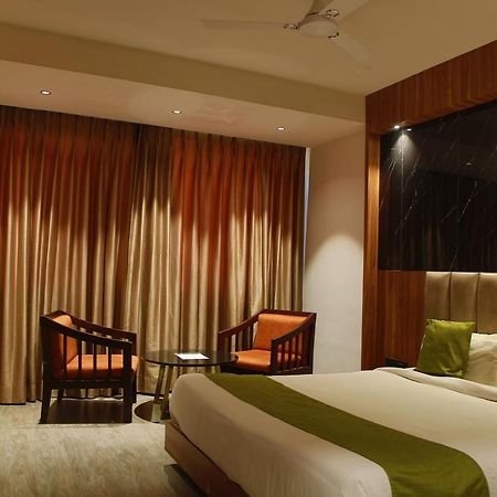 Hotel Rock Regency Mount Abu - A Boutique Rodetel Bagian luar foto