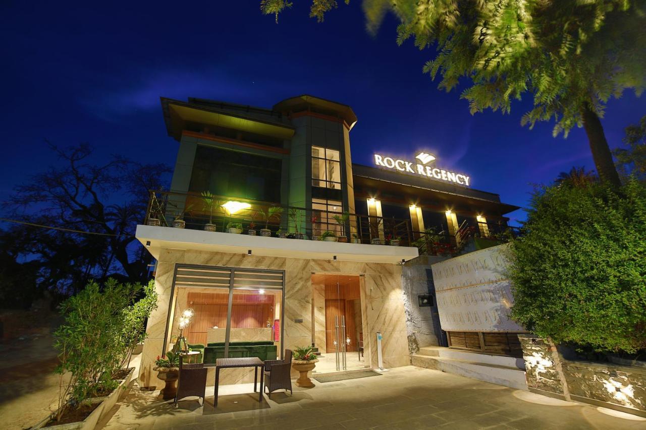 Hotel Rock Regency Mount Abu - A Boutique Rodetel Bagian luar foto