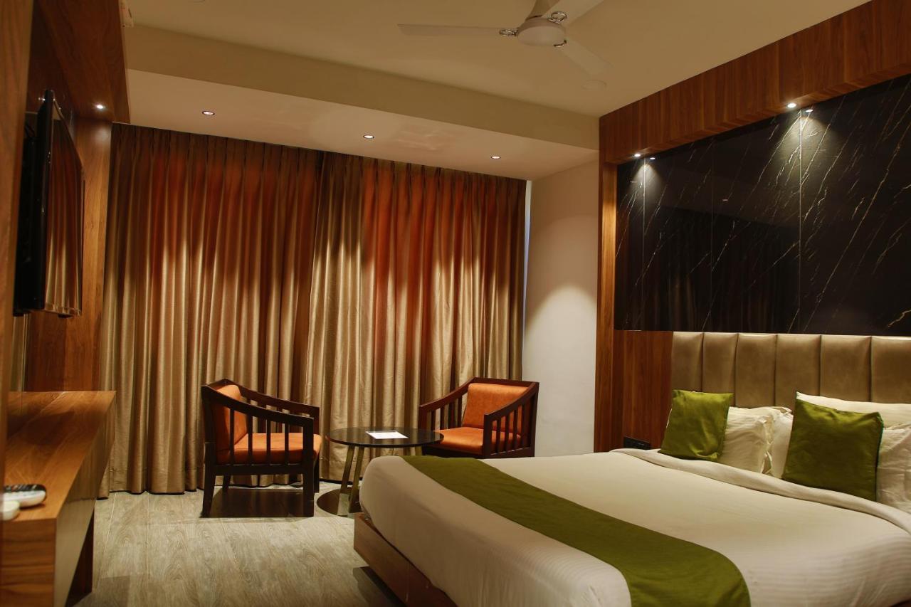 Hotel Rock Regency Mount Abu - A Boutique Rodetel Bagian luar foto