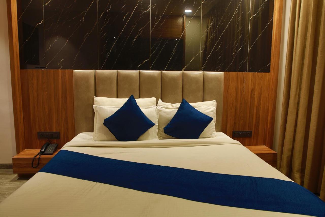 Hotel Rock Regency Mount Abu - A Boutique Rodetel Bagian luar foto