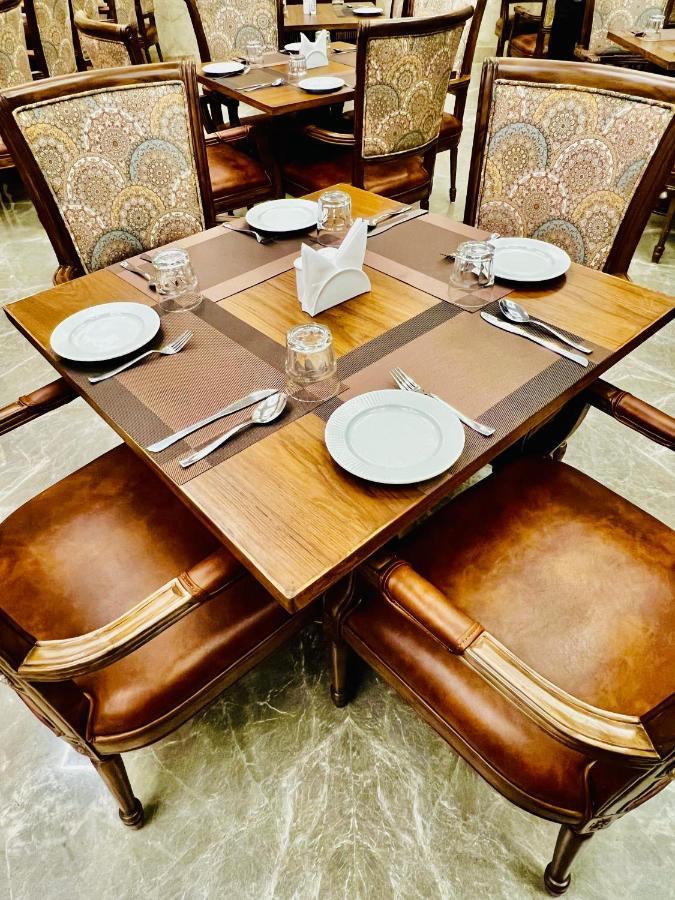 Hotel Rock Regency Mount Abu - A Boutique Rodetel Bagian luar foto