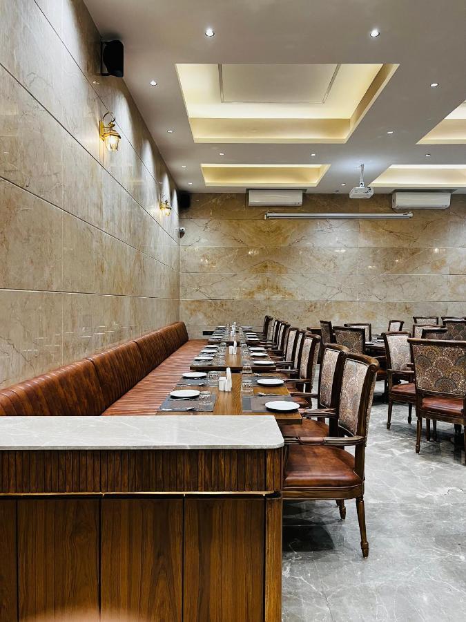 Hotel Rock Regency Mount Abu - A Boutique Rodetel Bagian luar foto